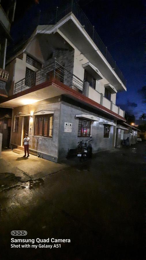 Varam Homestay Madikeri Exterior photo