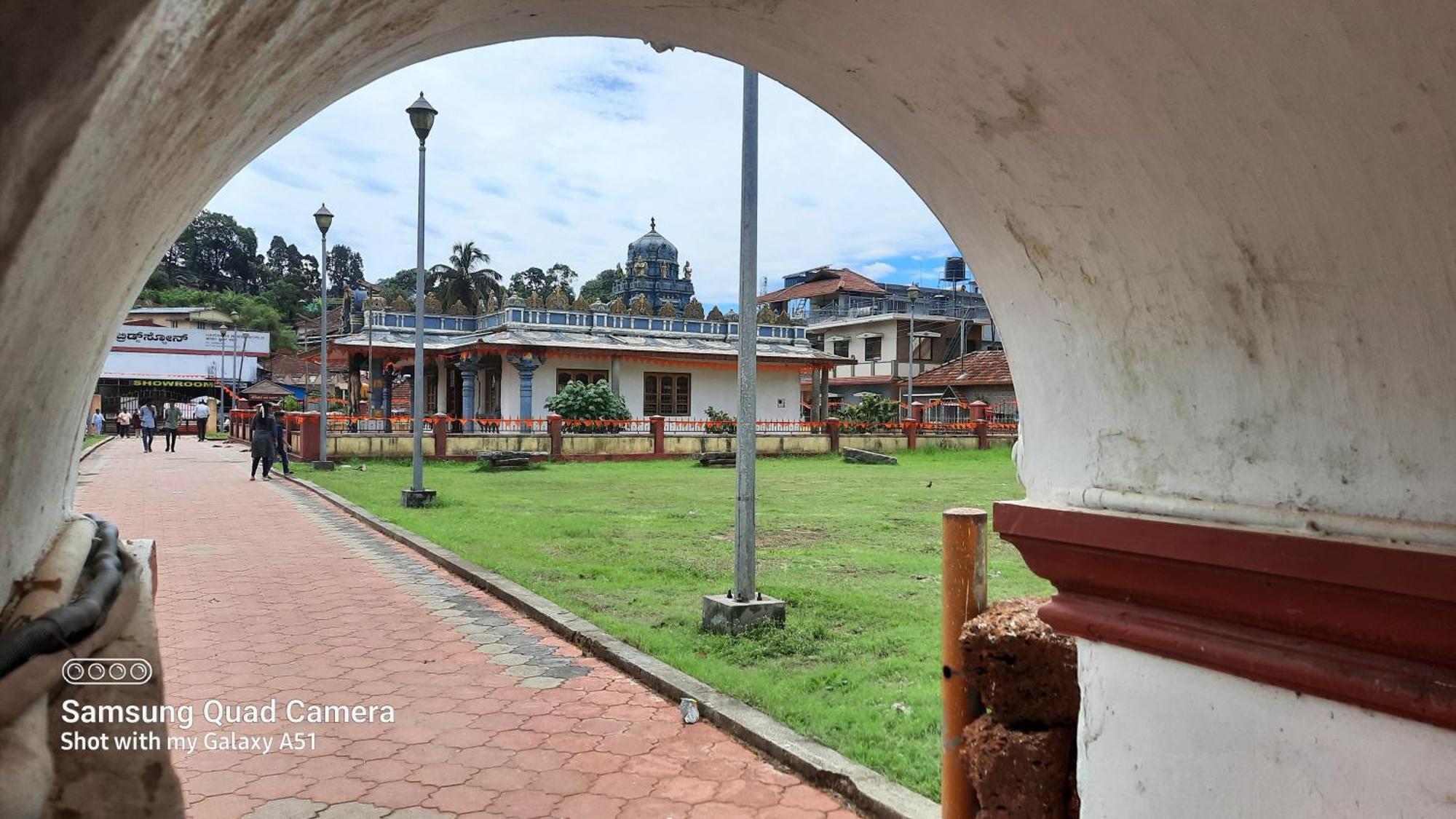 Varam Homestay Madikeri Exterior photo